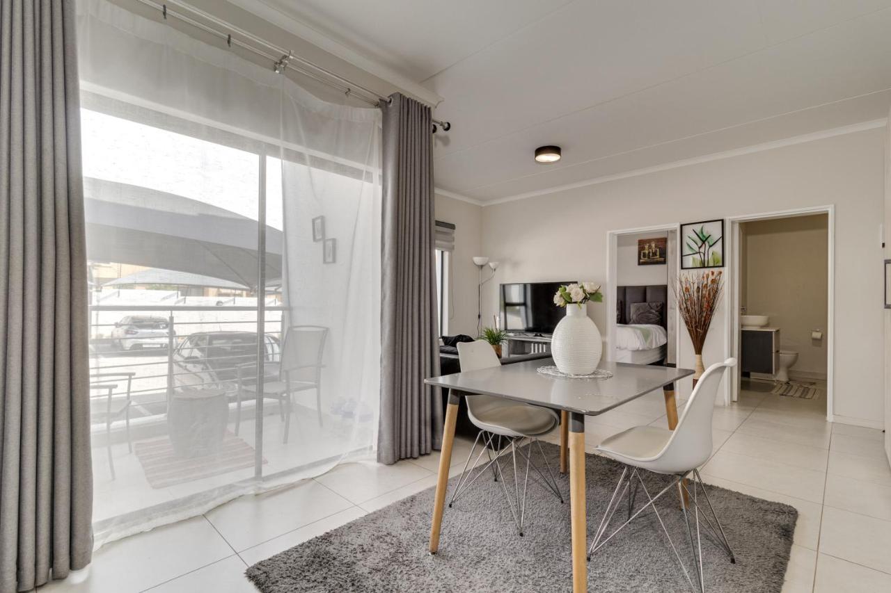 Smartz Apartment312